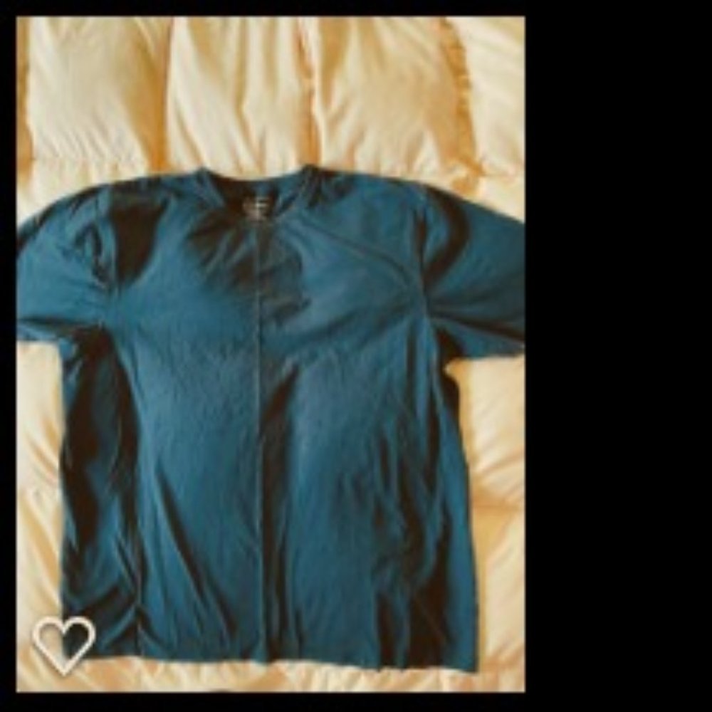 Men's t shirt